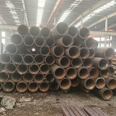 Ống thép carbon liền mạch cuộn nóng St37 Ống và ống thép carbon liền mạch màu đen